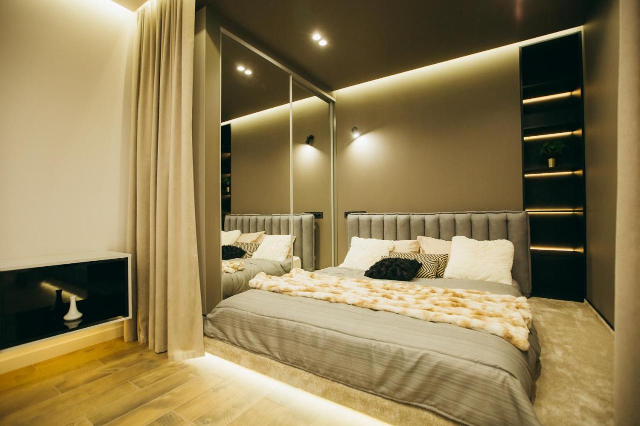 Apartment Vodogray Luxury Apartments: Elite Gated Complex With Underground Parking *