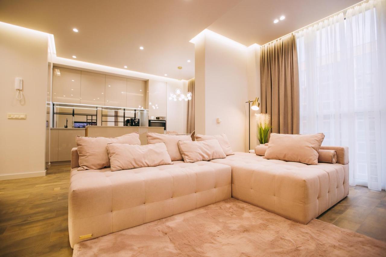 Vodogray Luxury Apartments: Elite Gated Complex With Underground Parking * Chernivtsi