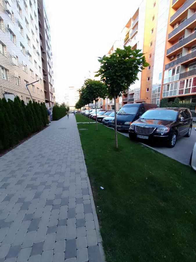 Vodogray Luxury Apartments: Elite Gated Complex With Underground Parking