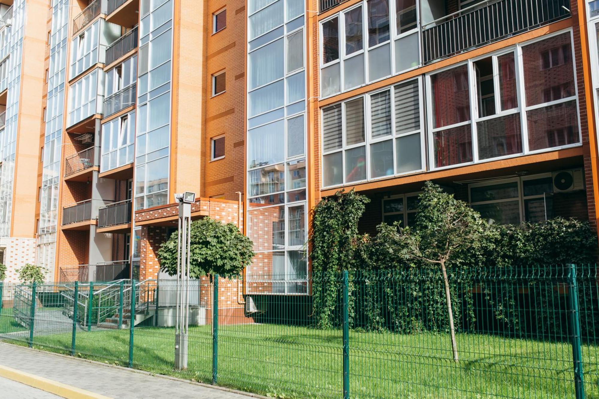 Vodogray Luxury Apartments: Elite Gated Complex With Underground Parking Apartment *
