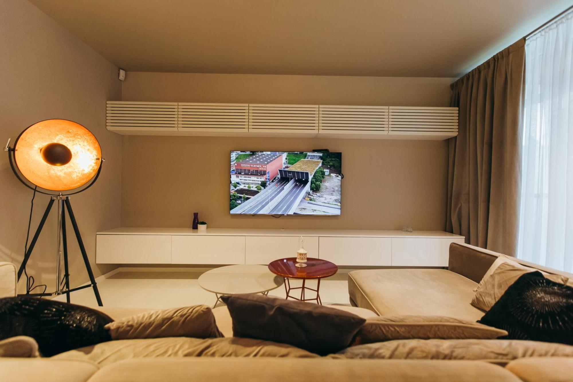 Vodogray Luxury Apartments: Elite Gated Complex With Underground Parking * Chernivtsi