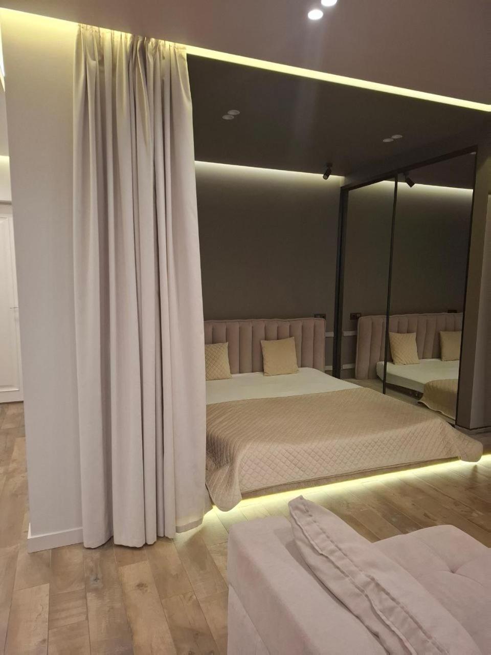 Apartment Vodogray Luxury Apartments: Elite Gated Complex With Underground Parking