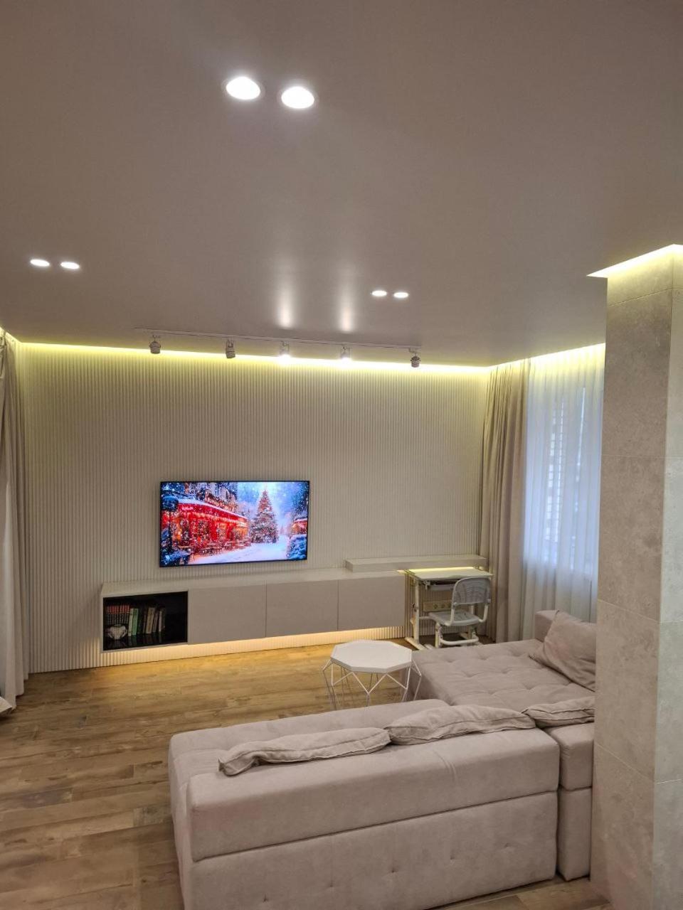 Vodogray Luxury Apartments: Elite Gated Complex With Underground Parking Apartment Chernivtsi