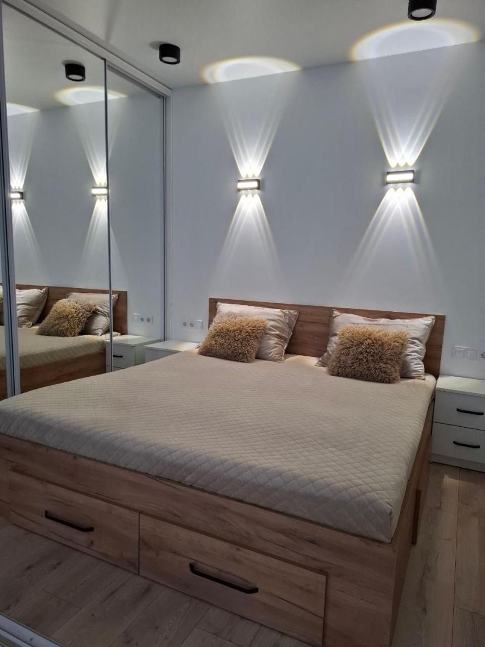 Apartment Vodogray Luxury Apartments: Elite Gated Complex With Underground Parking *