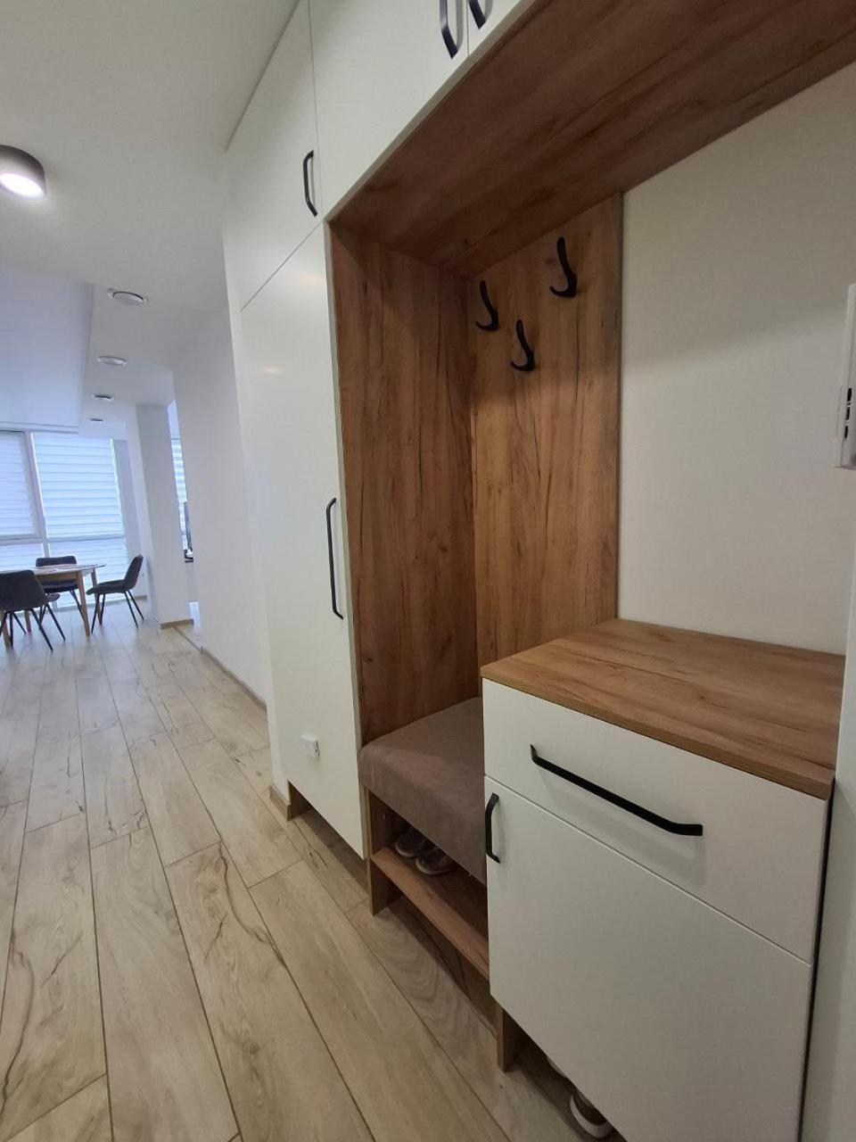 Vodogray Luxury Apartments: Elite Gated Complex With Underground Parking Apartment Chernivtsi