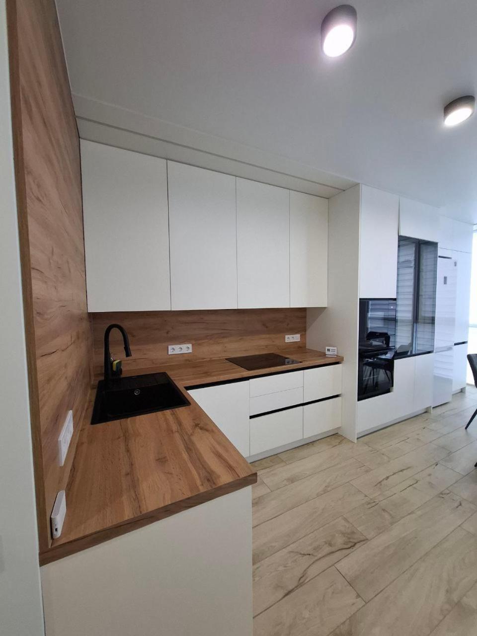 Vodogray Luxury Apartments: Elite Gated Complex With Underground Parking Apartment