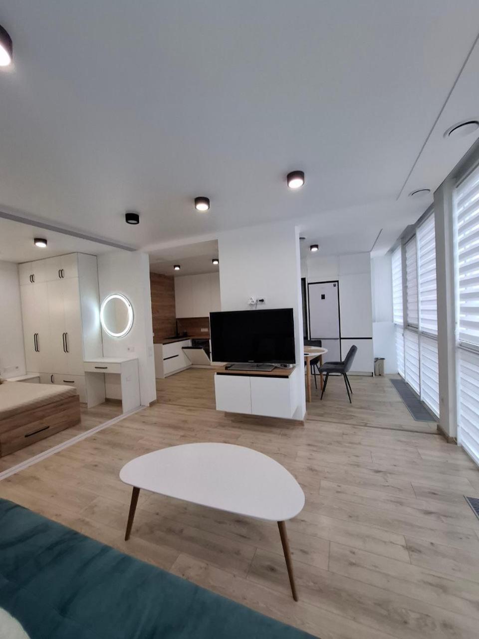 Apartment Vodogray Luxury Apartments: Elite Gated Complex With Underground Parking *